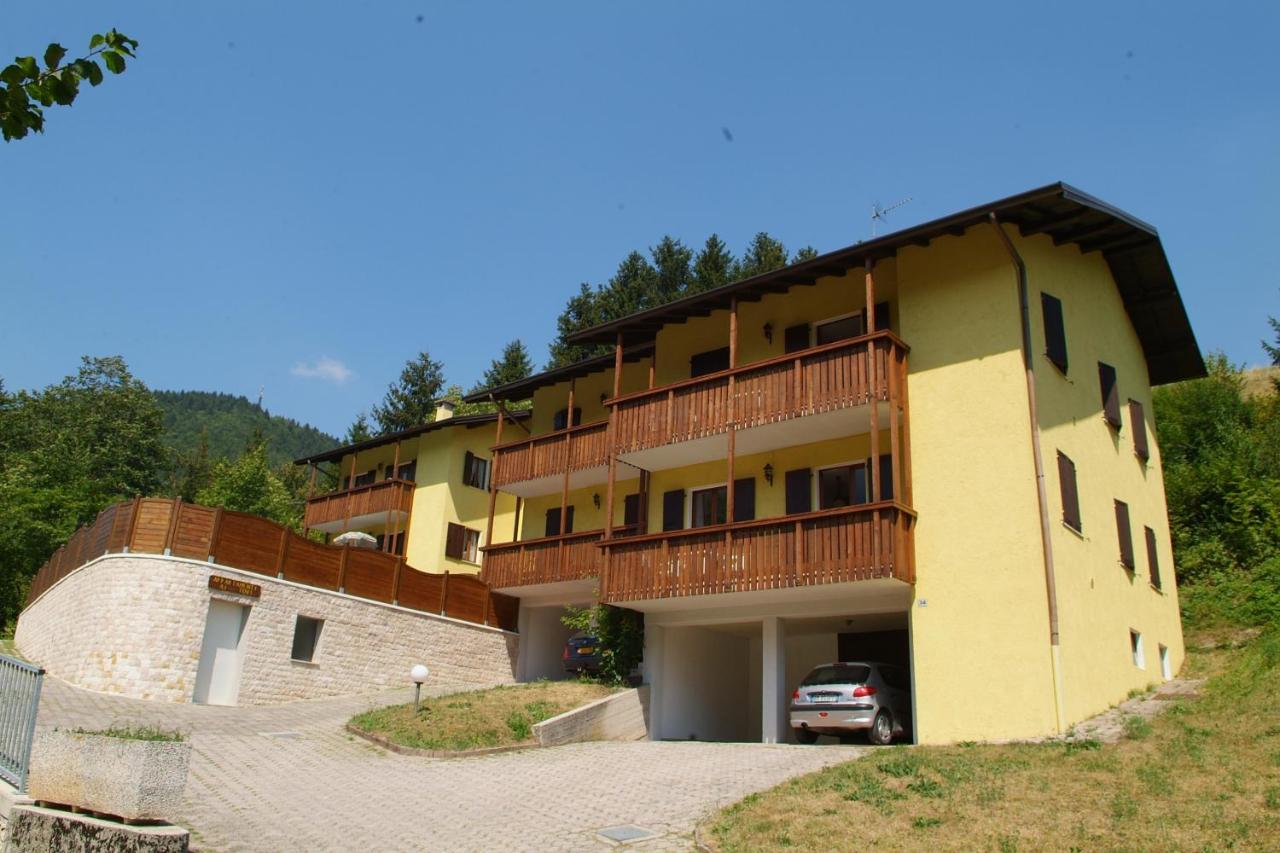 Residence Ai Tovi Bezzecca Kültér fotó